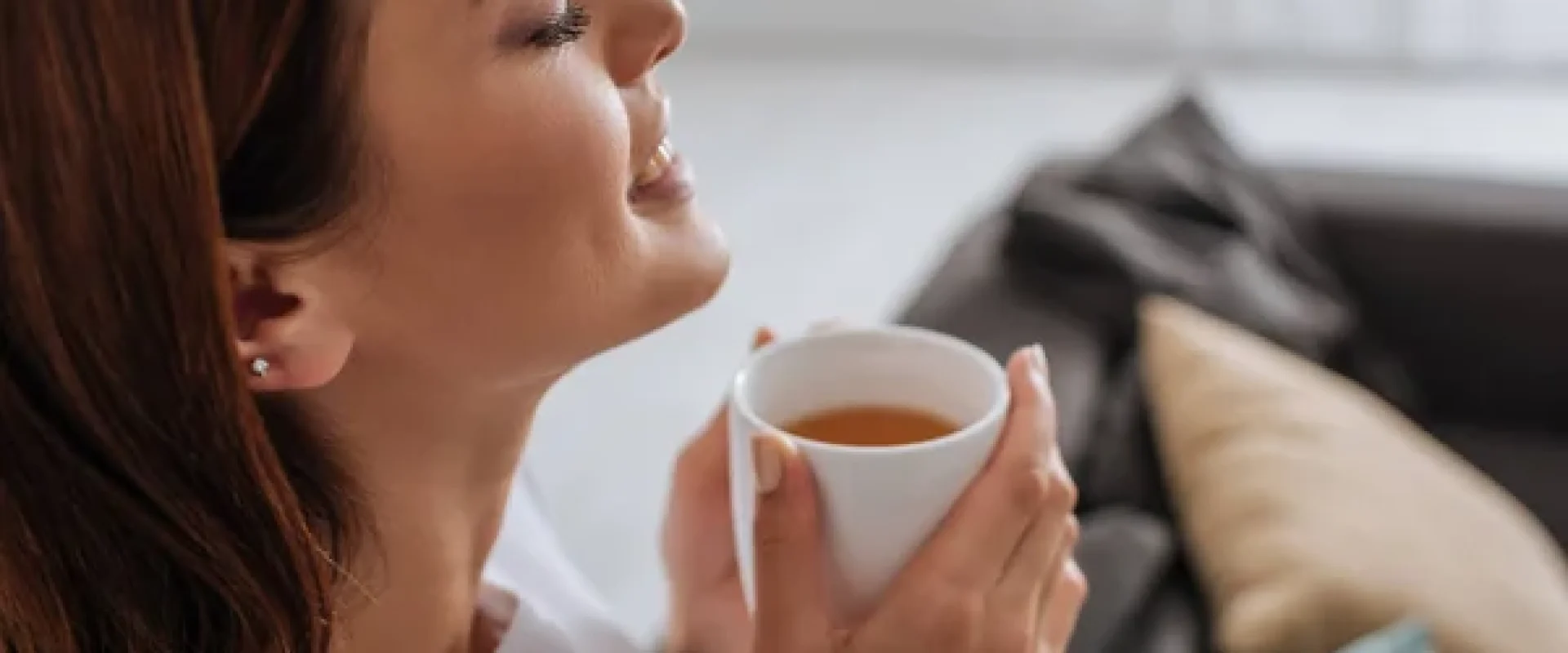 depositphotos_330643118-stock-photo-side-view-attractive-woman-holding